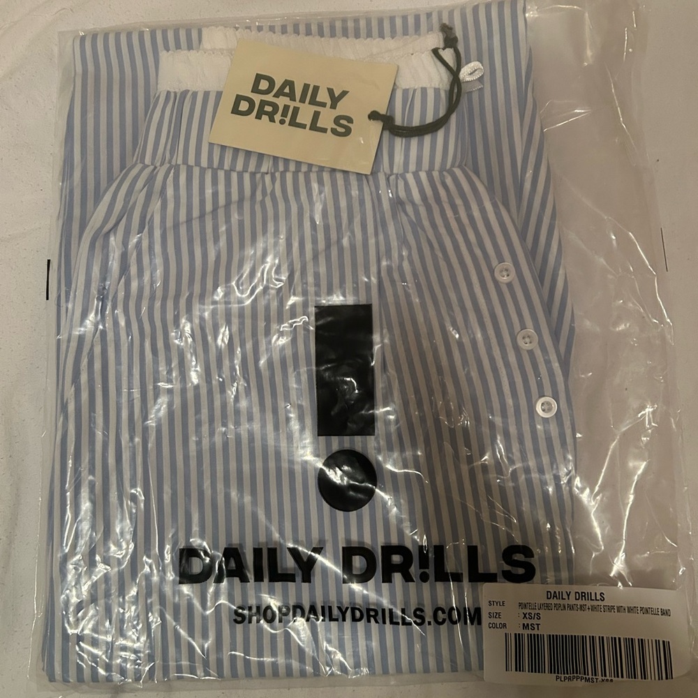 Daily Drills Poplin Resort Pant - Picture 3 of 3